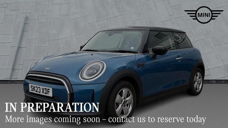 Used Mini Cooper Classic 134 HP (98 kW) 2023 Blue Hatchback