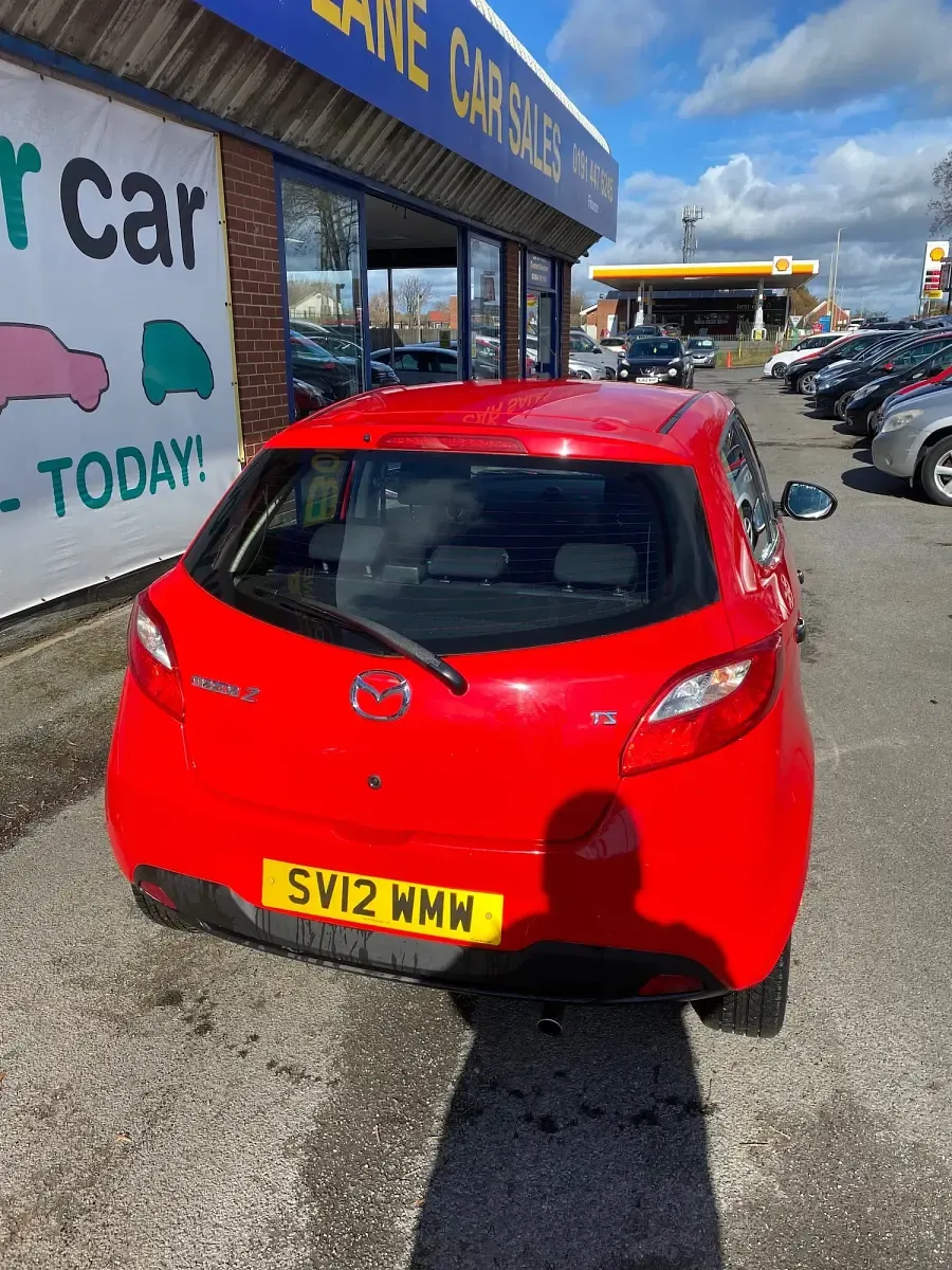 Used Mazda 2 2012 Red Hatchback