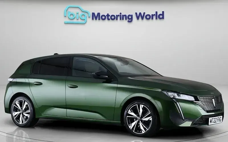 Used Peugeot 308 Allure 131 HP (96 kW) 2025 Hatchback