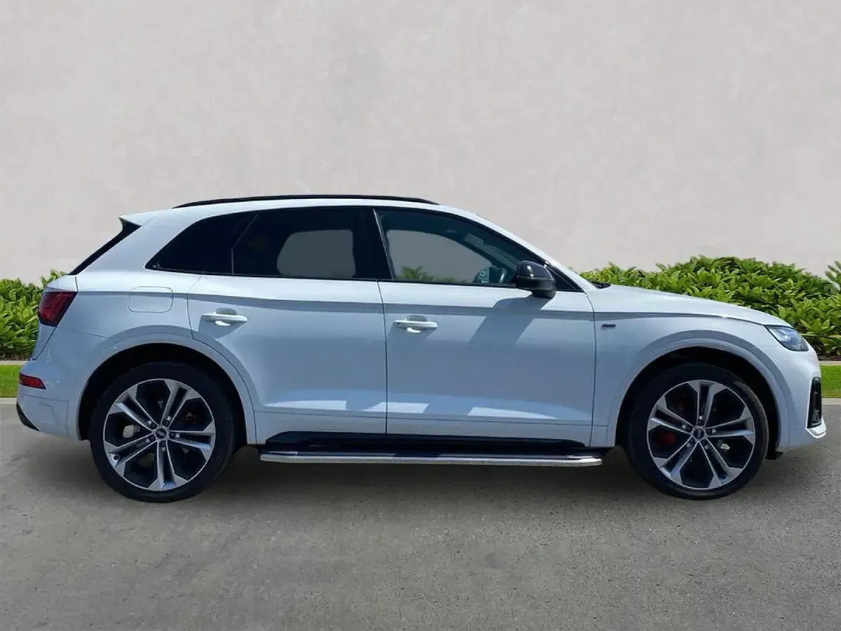 Used Audi Q5 Comfort 204 HP (150 kW) 2021 White SUV