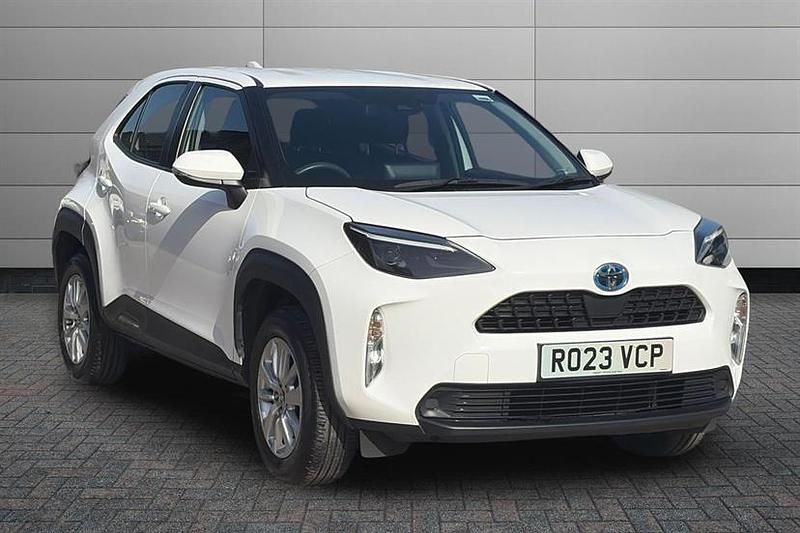 Used Toyota Yaris Cross 116 HP (85 kW) 2023 White SUV