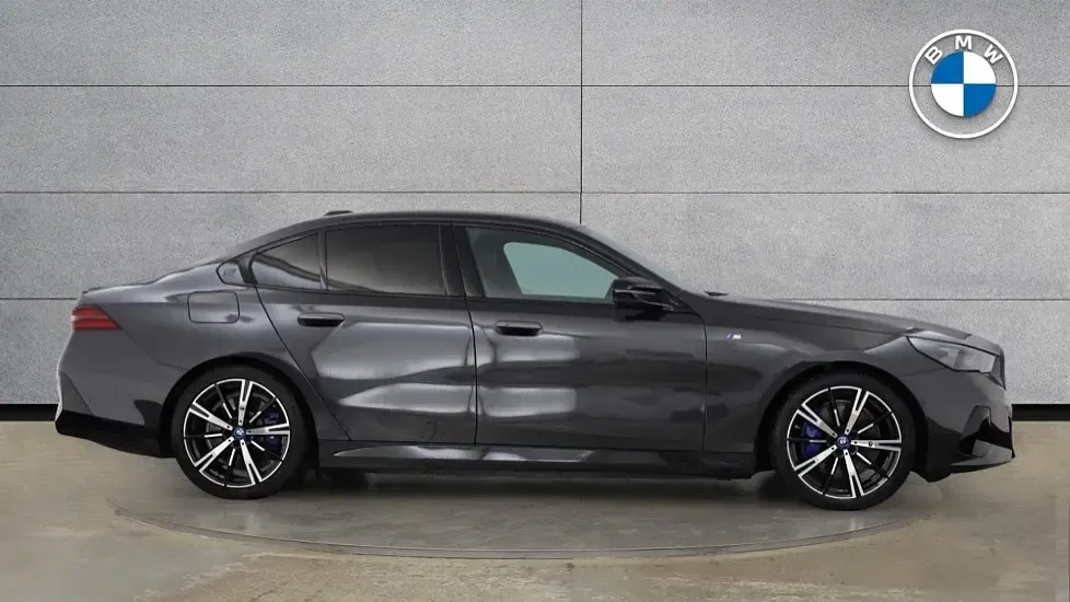 Used BMW i5 Comfort Edition 436 kW (593 HP) 2025 Grey