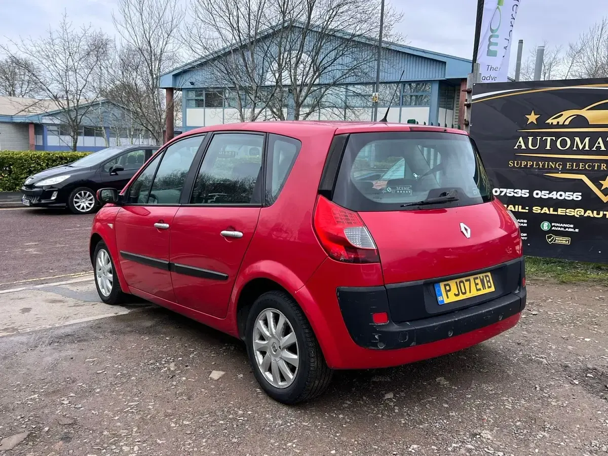 Used Renault Mégane Dynamique 2007 Red MPV