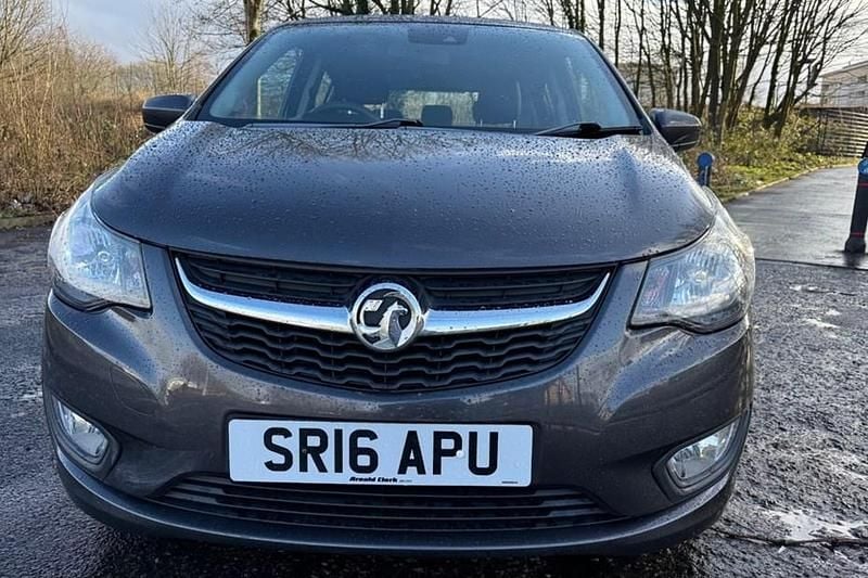 Used Vauxhall Viva 75 HP (55 kW) 2016 Grey Hatchback