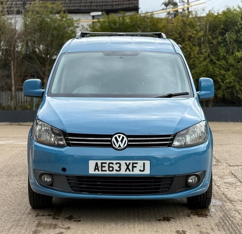 Used VW Caddy Maxi Highline 102 HP (75 kW) 2013 Blue MPV