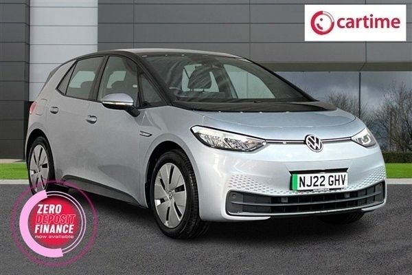 Silver Used 2022 VW ID.3 Pro Performance Hatchback | £17,441 (A bit pricey) - Image 1/3