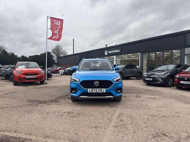 Usado MG ZS Exclusive 106 HP (77 kW) 2022 Azul SUV