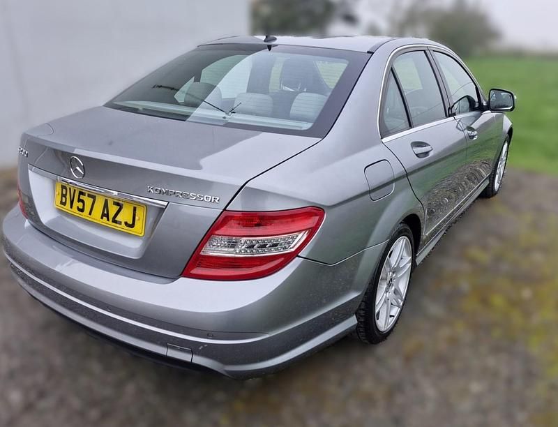Used Mercedes C200 184 HP (135 kW) 2007 Silver Sedan