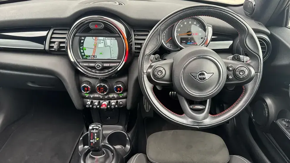 Usado Mini Cooper S Hatch 189 HP (139 kW) 2018 Cinzento Citadino