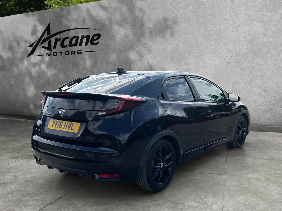 Used Honda Civic Sport 120 HP (88 kW) 2016 Black Hatchback