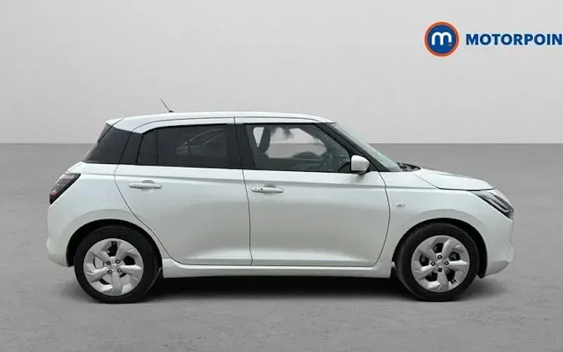 Usado Suzuki Swift 82 HP (60 kW) 2025 Branco Citadino