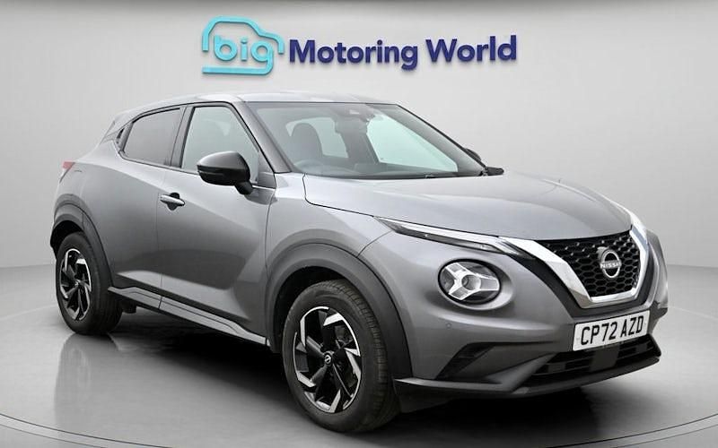 Used Nissan Juke N-Connecta 114 HP (83 kW) 2023 Grey SUV