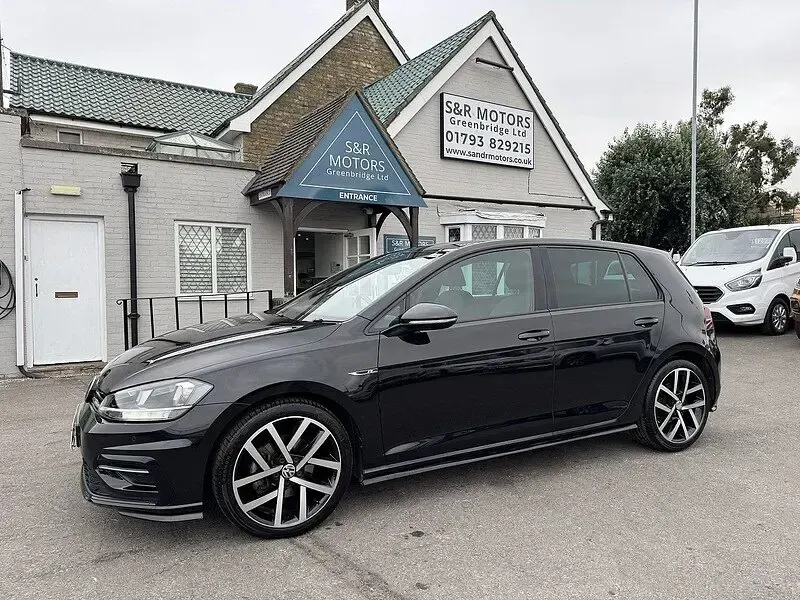 Used VW Golf VII R-line 147 HP (108 kW) 2017 Black Hatchback