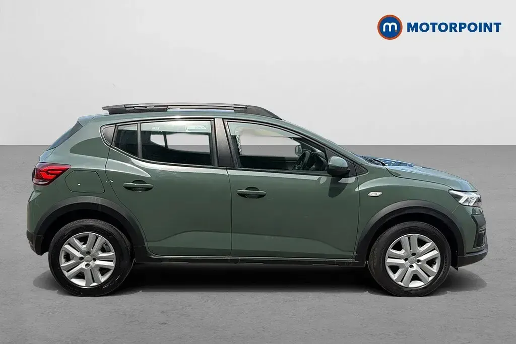 Used Dacia Sandero Expression 2023 Green Hatchback