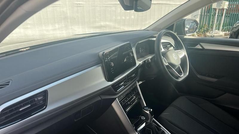 Used VW T-Roc Match 150 HP (110 kW) 2025 Grey SUV