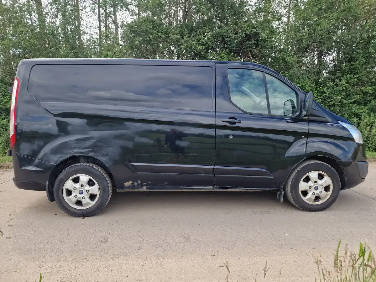 Used Ford Transit Custom Limited 155 HP (114 kW) 2016 Black Van