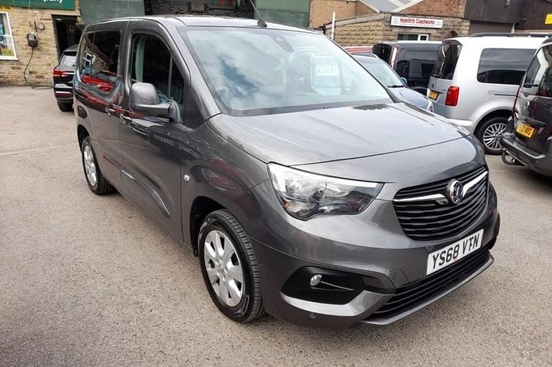 Grey Used 2019 Vauxhall Combo S MPV | £10,475 (Super price) - Image 1/1