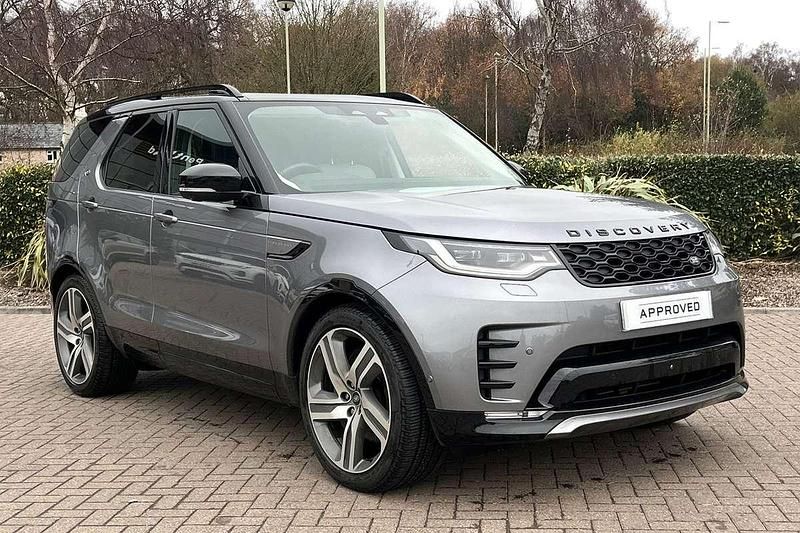 Grey Used 2025 Land Rover Discovery 5 HSE Dynamic SUV | £69,700 - Image 1/4