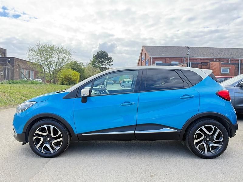 Used Renault Captur Dynamique 90 HP (66 kW) 2015 Blue SUV