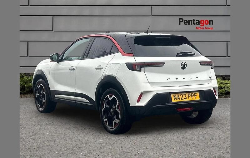 Used Vauxhall Mokka 100 kW (136 HP) 2023 White SUV