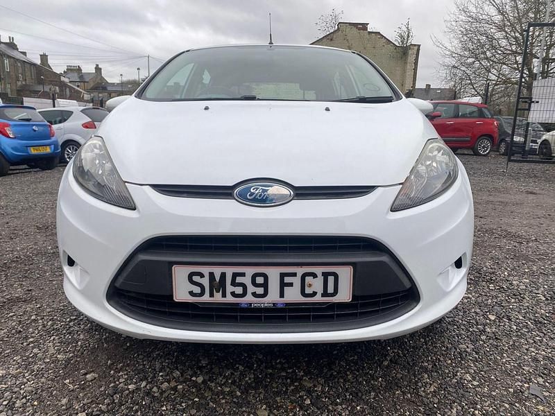 Used Ford Fiesta Style 2009 White Hatchback