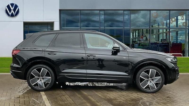 Used VW Touareg Black Edition 286 HP (210 kW) 2025 Grenadilla black metallic SUV