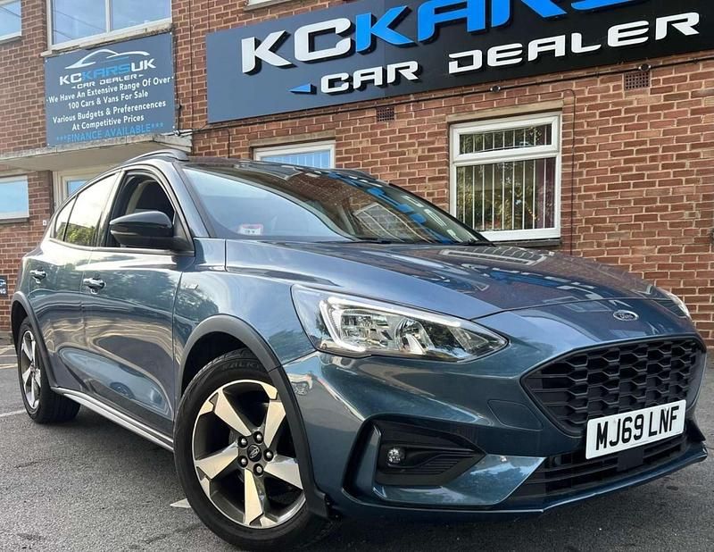 Used Ford Focus Active 125 HP (91 kW) 2019 Blue Hatchback