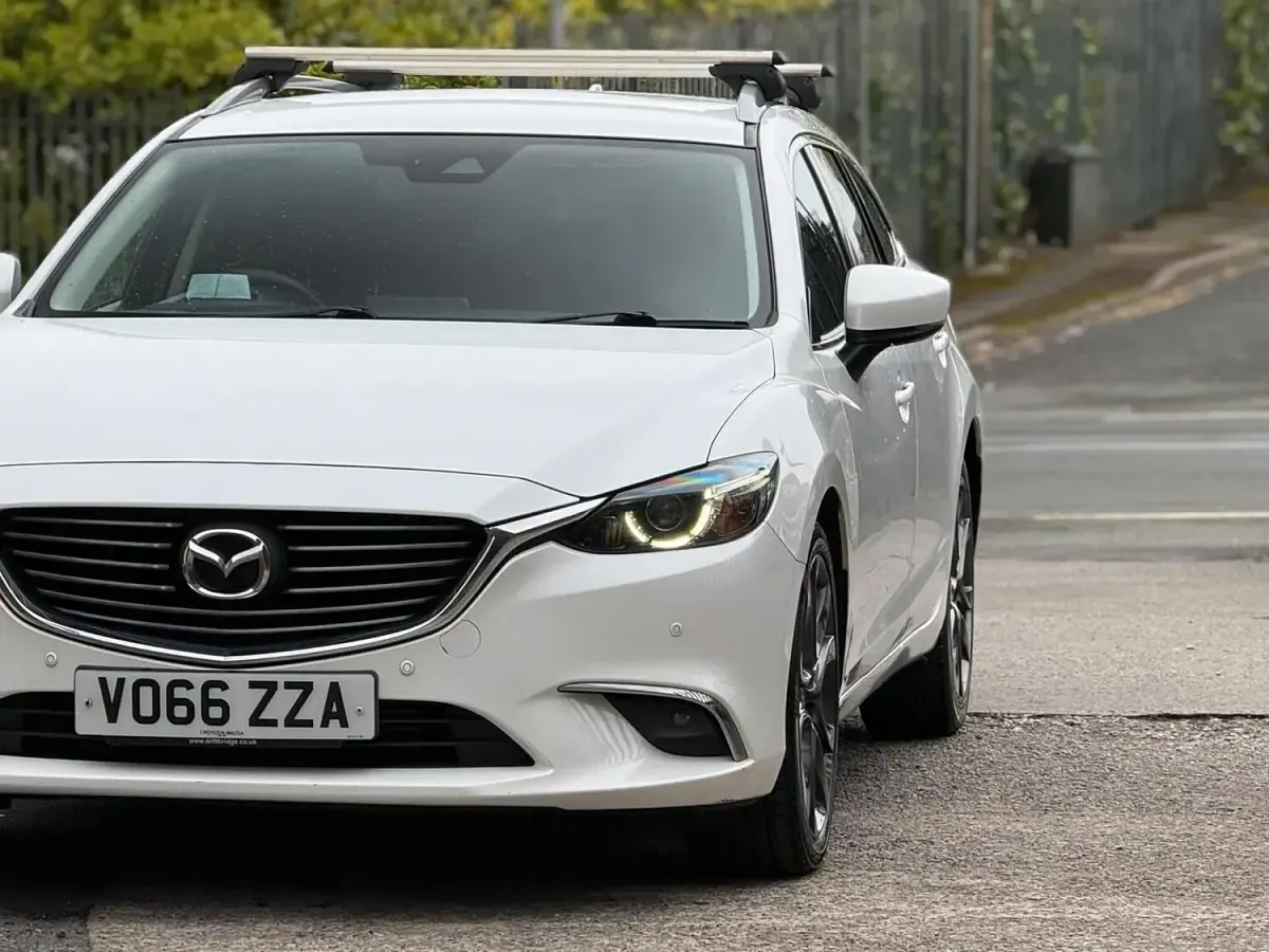 Used Mazda 6 Inclusive 175 HP (128 kW) 2016 White Estate