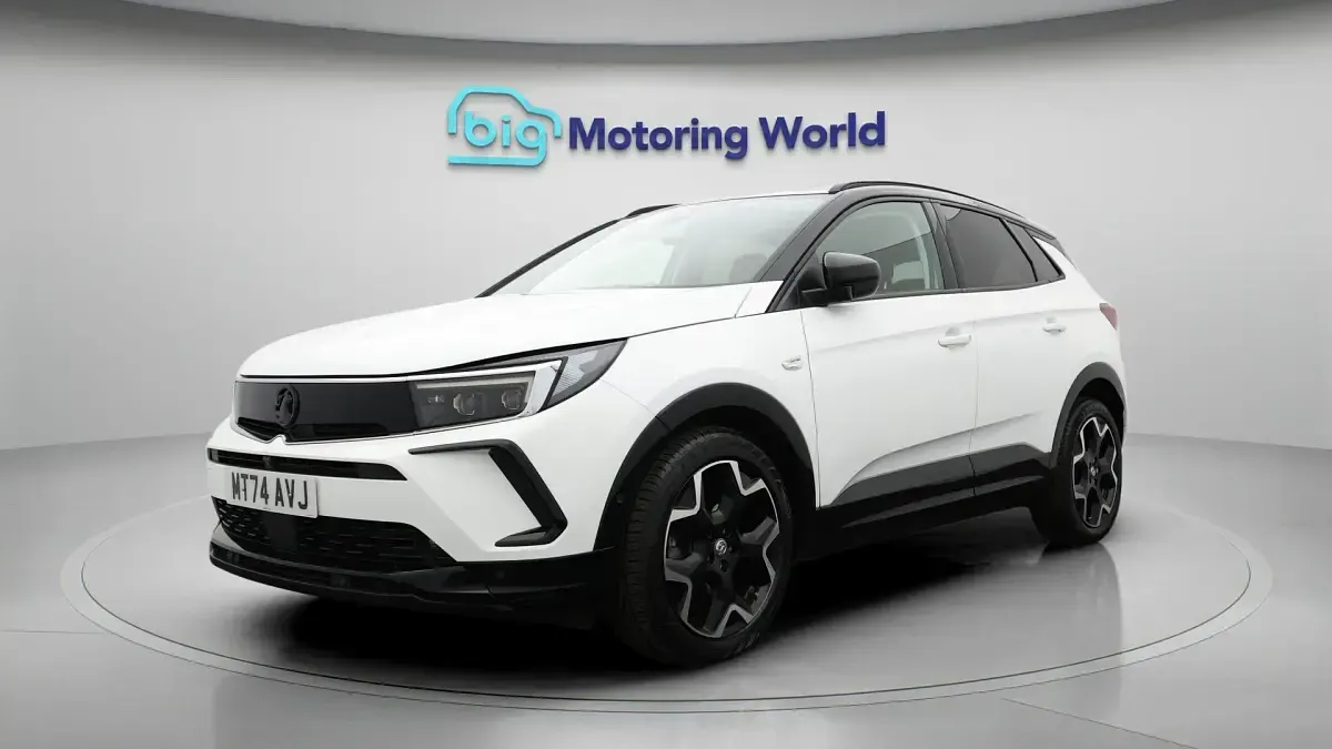 Second-hand Vauxhall Grandland X Ultimate 129 CP (94 kW) 2024 SUV