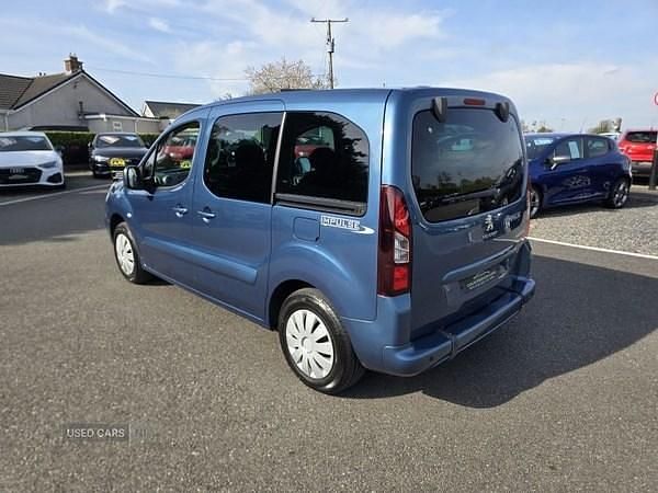Second-hand Peugeot TePee Active 2017 Albastru Monovolum