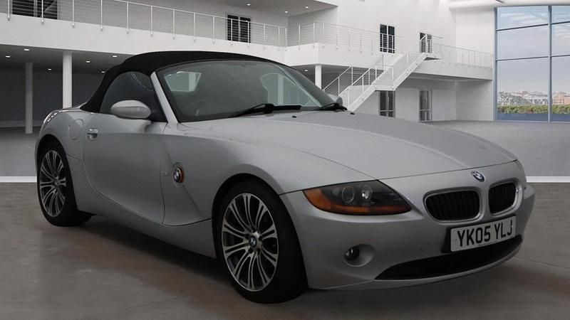 Used BMW Z4 192 HP (141 kW) 2005 Silver Cabriolet