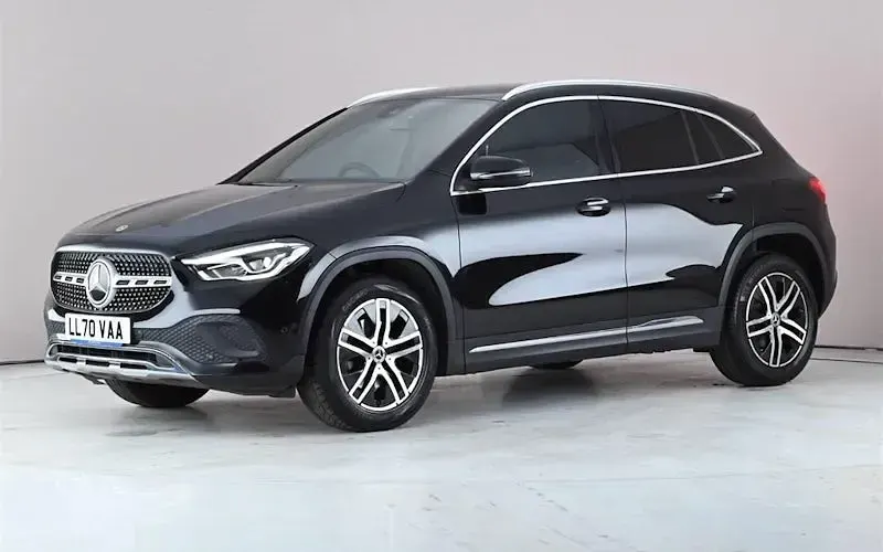 Usado Mercedes GLA200 Executive 163 HP (119 kW) 2022 SUV