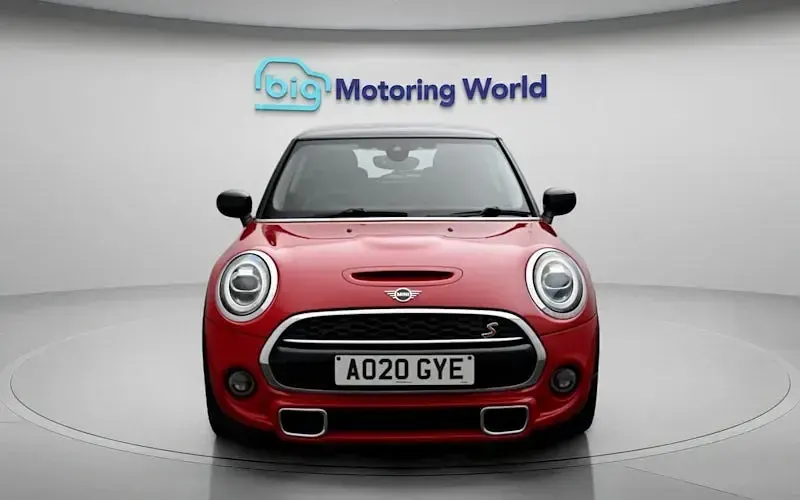 Used Mini Cooper S Exclusive 192 HP (141 kW) 2020 Red Hatchback