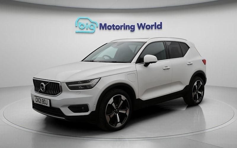 Used Volvo XC40 Inscription 262 HP (192 kW) 2021 White SUV