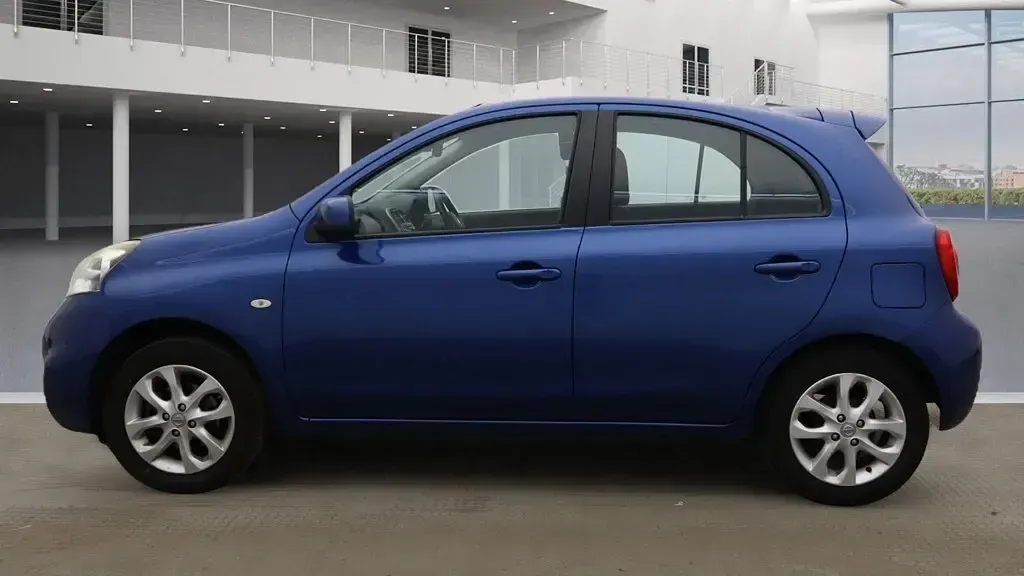 Used Nissan Micra Acenta 80 HP (58 kW) 2014 Blue Hatchback