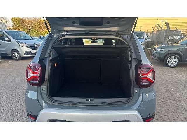 Used Dacia Duster Extreme 130 HP (95 kW) 2022 Grey SUV