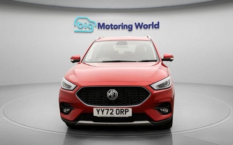 Used MG ZS Exclusive 106 HP (77 kW) 2023 Red SUV