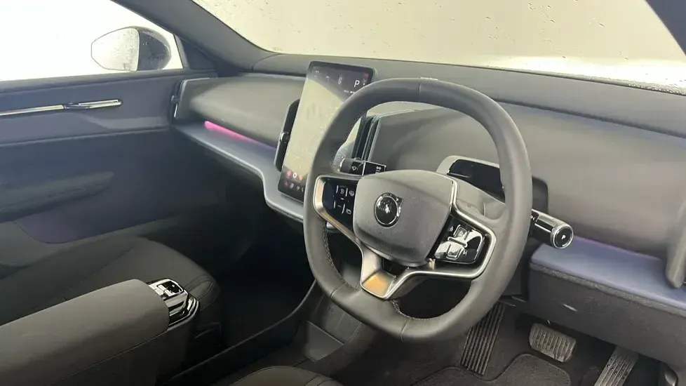 New Volvo EX30 Plus 200 kW (272 HP) 2026 SUV