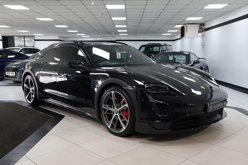 Black Used 2021 Porsche Taycan Cross Turismo Estate | £49,949 (Super price) - Image 1/4