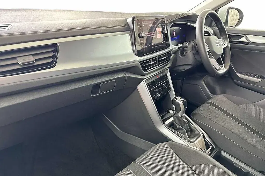 Used VW T-Roc Match 150 HP (110 kW) 2024 White SUV