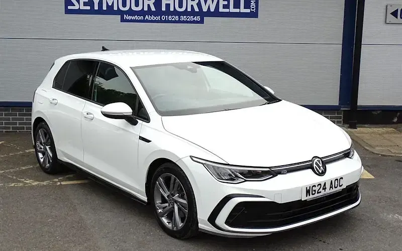 Used VW Golf VIII R-line 150 HP (110 kW) 2023 White Hatchback