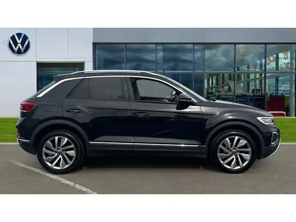 Used VW T-Roc Style 150 HP (110 kW) 2023 Black SUV