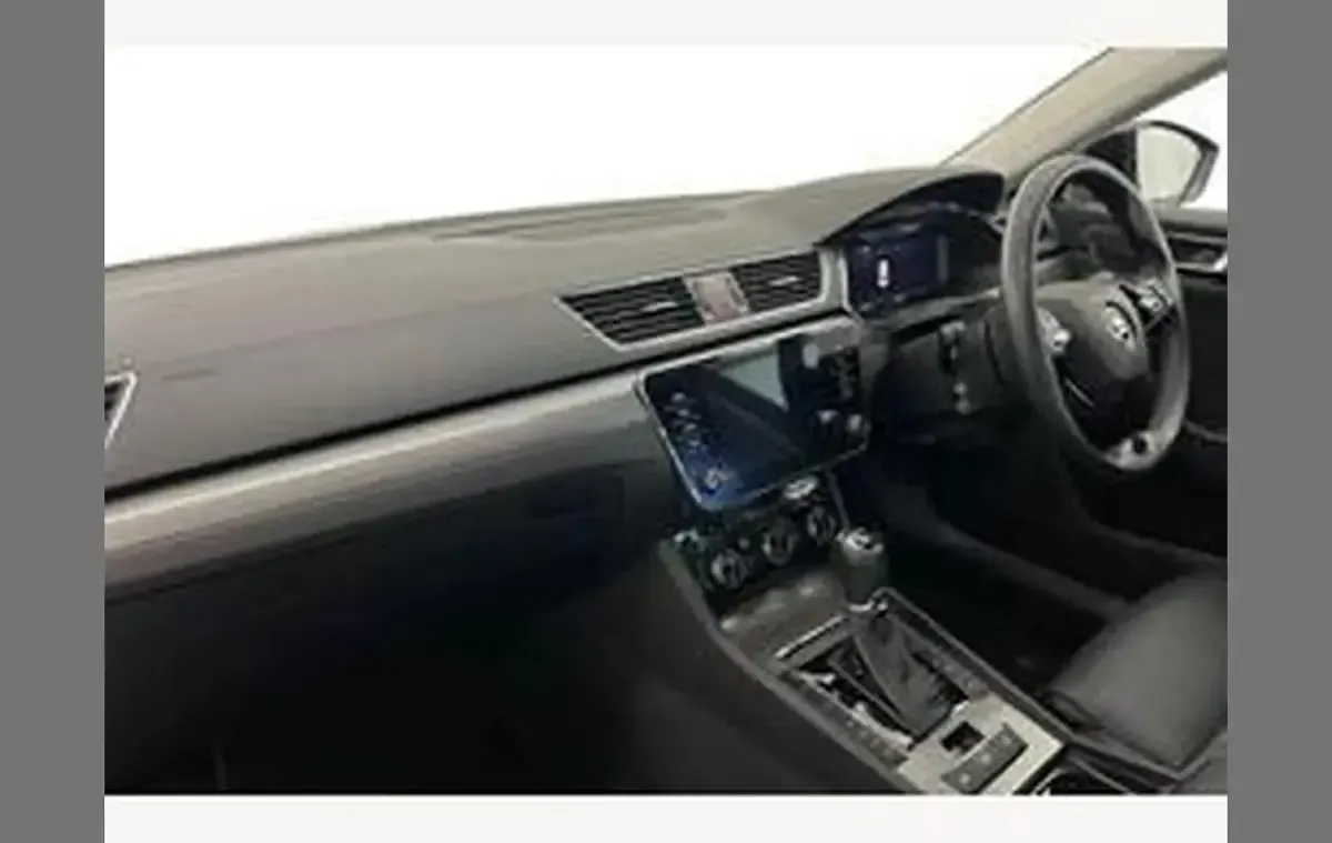 Used Skoda Superb SE L 160 HP (117 kW) 2023 Black magic pearl effect Hatchback