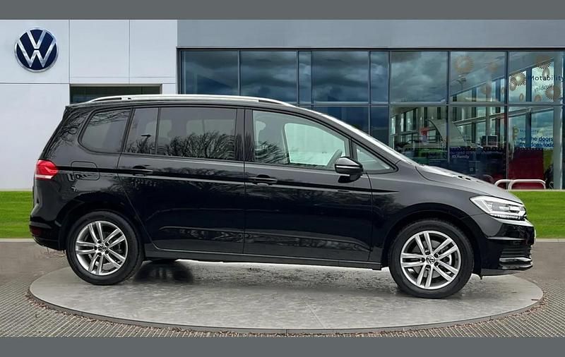 Used VW Touran Match 150 HP (110 kW) 2025 Black MPV