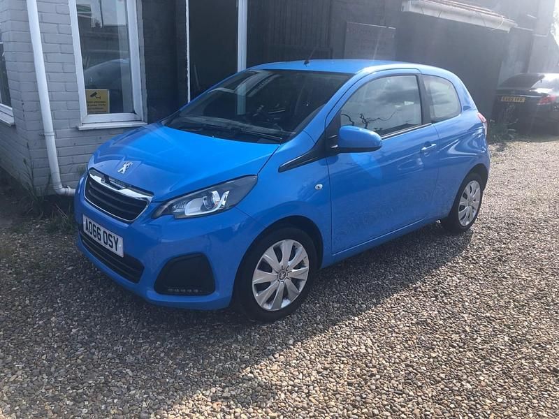 Used Peugeot 108 Active 68 HP (50 kW) 2016 Blue Hatchback