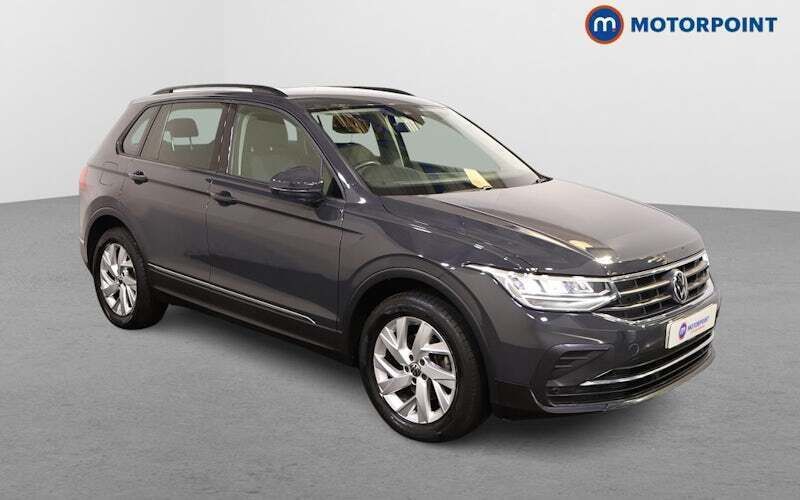 Used 2024 VW Tiguan Life SUV | £20,999 (Super price) - Image 1/4