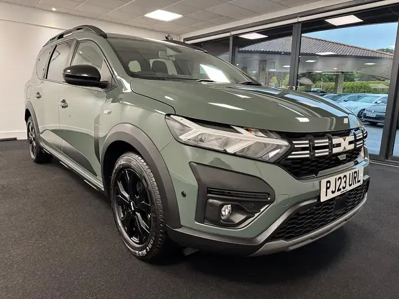 Used Dacia Jogger Extreme 110 HP (80 kW) 2023 Green MPV