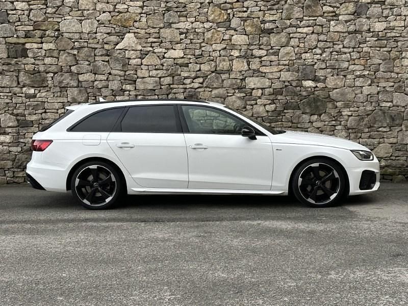 Used Audi A4 Black Edition 150 HP (110 kW) 2020 White Estate