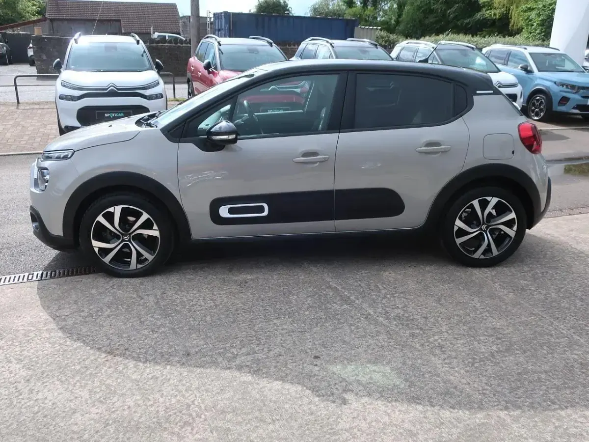 Used Citroën C3 PureTech 108 HP (79 kW) 2023 Brown Hatchback