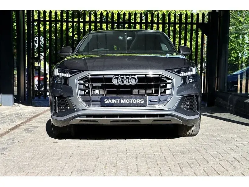 Used Audi Q8 S-Line 340 HP (250 kW) 2022 Grey SUV